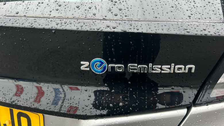 Nissan LEAF 110kW Acenta 40kWh 5dr Auto Electric Hatchback